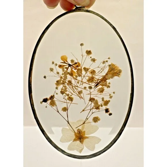 Vintage OvalBeveled Glass Dried Flowers Gold Frame Hanging Wall Decor 6.” - Picture 1 of 4